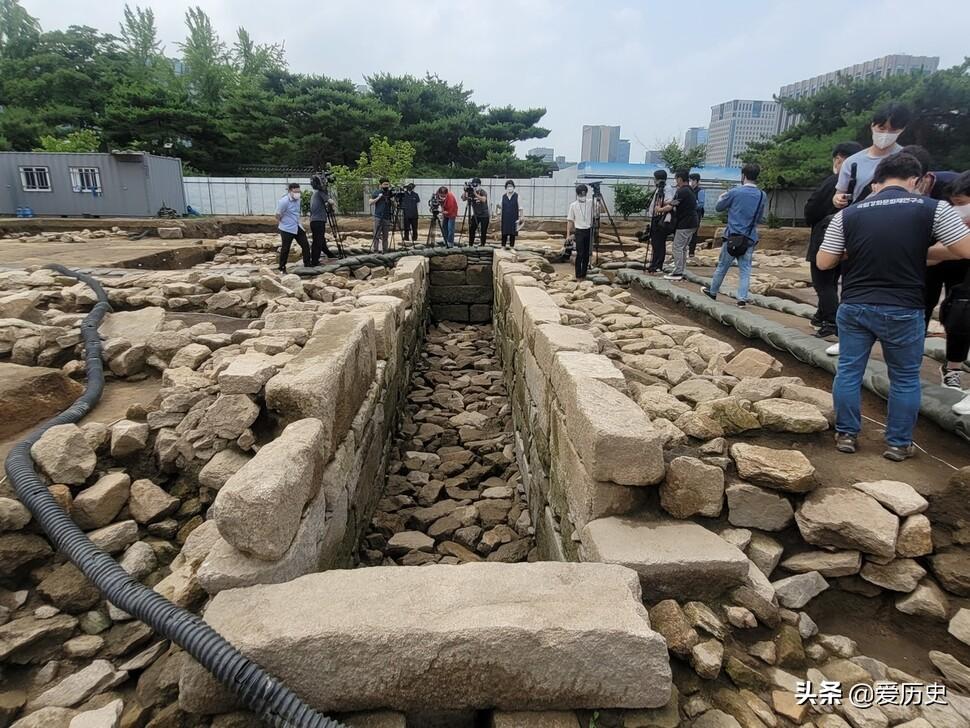 化粪池与饮用水井距离要求，安全卫生之重要考量_全面解答解释落实