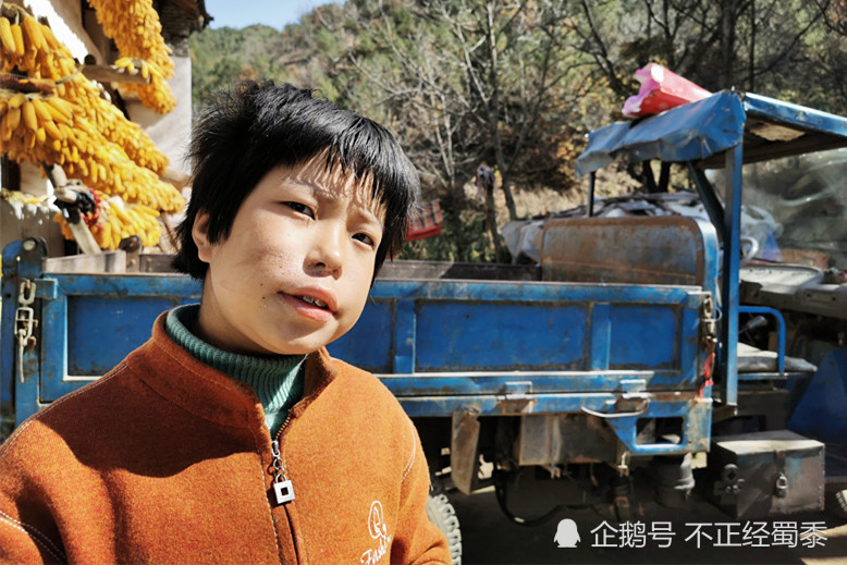 爱的坚守，老人抚养脑瘫孙女的艰辛与希望