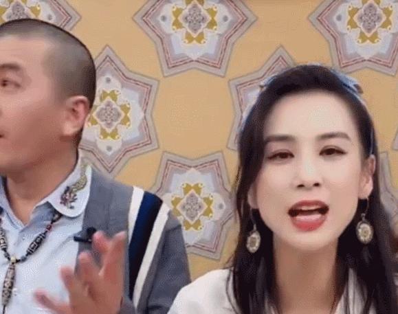 杨子说与黄圣依的婚姻，真的领过证了吗？