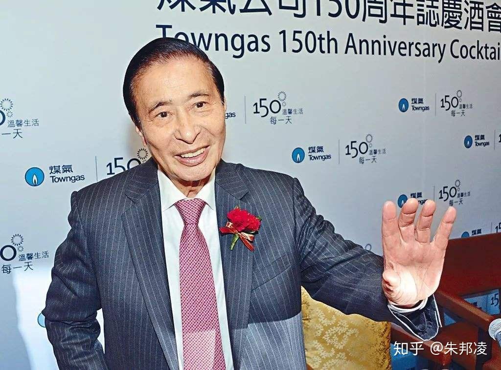 李兆基与李嘉诚一生“相爱相杀”